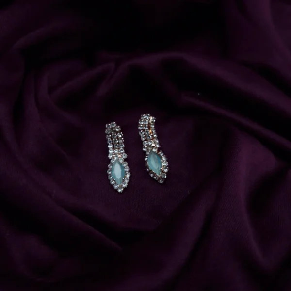Elegant Lightweight Korean Necklace Set | Sriasmi.com - Image 2