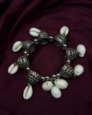 Sriasmi Oxidised kodiya Kada