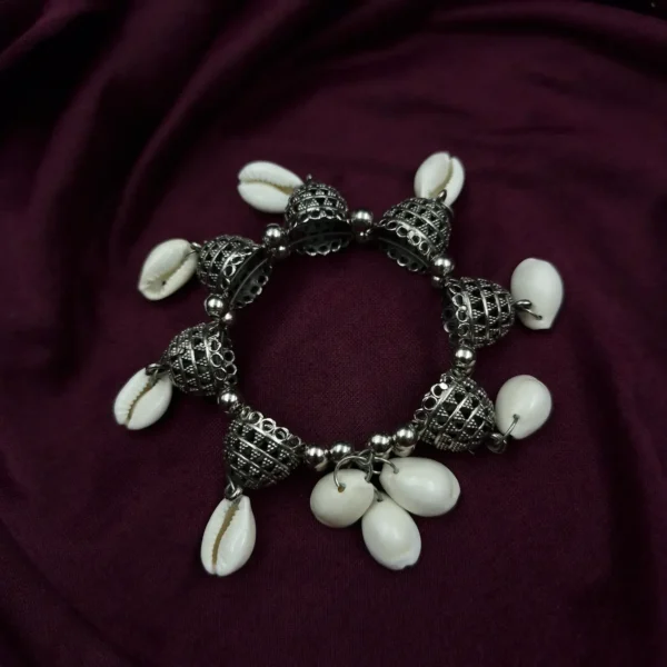 Sriasmi Oxidised kodiya Kada