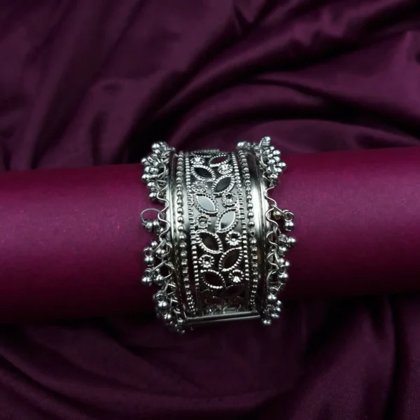Sriasmi Oxidised Kada - Image 2