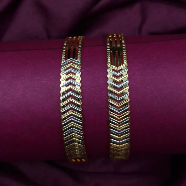 legant Minimalist Pure Brass Bangle | Sriasmi.com