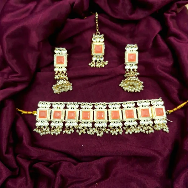Kundan Necklace Set with Meenakari Detailing | Sriasmi.com