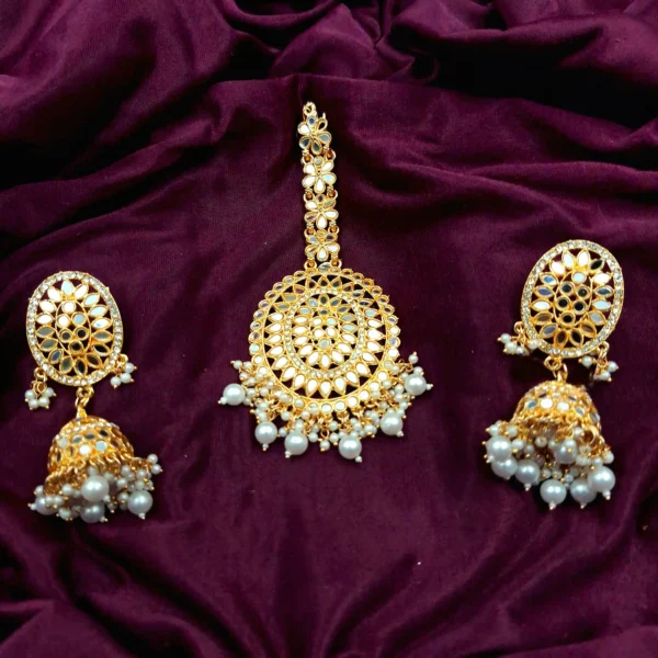 Traditional Mirror Kundan Necklace Set with Maang Tikka | Sriasmi.com - Image 2